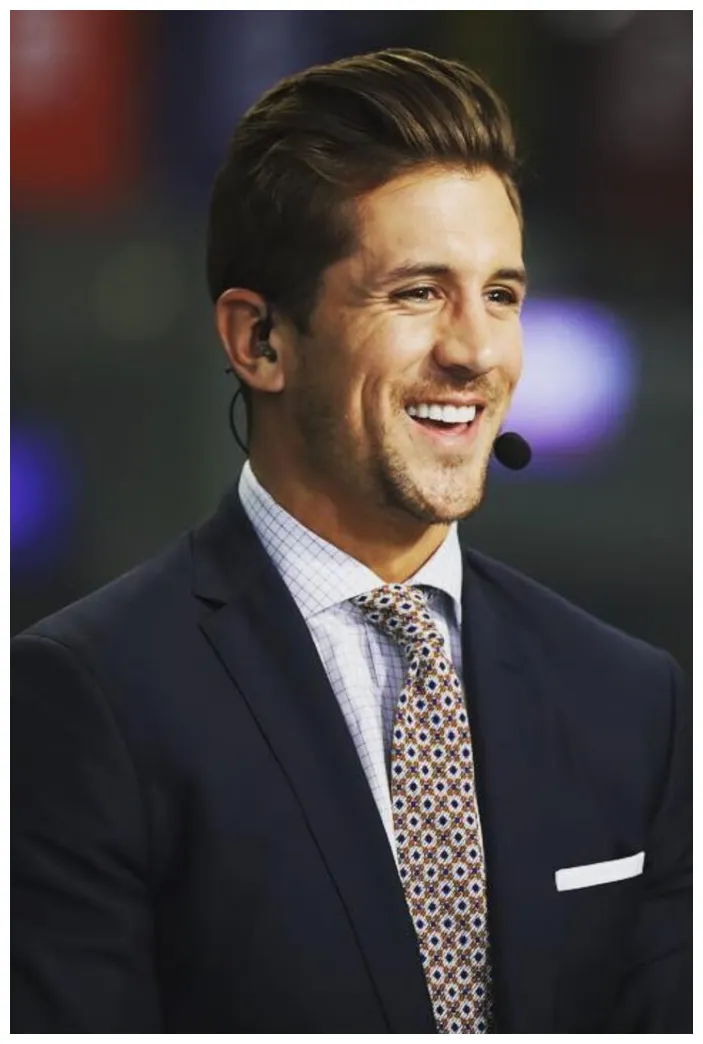 Bio, girlfriend, career & brothers players bio