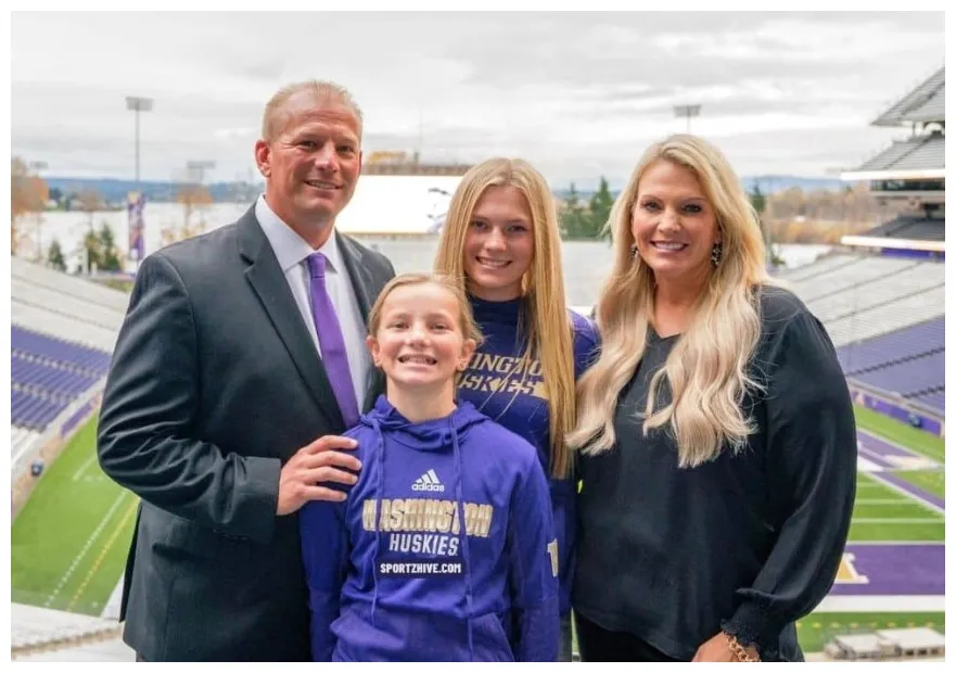 Parents and net worth single mother phylis waterfall