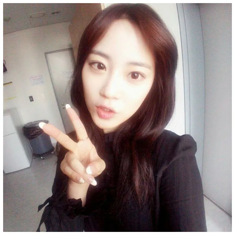 Pin de jy♡ en kara