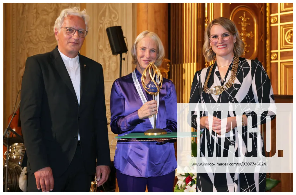 Zdf correspondent receives a imago