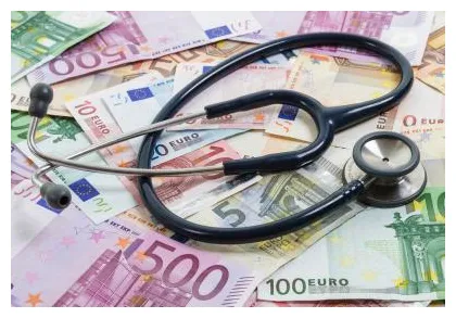 Zusatzbeitrag 2026 krankenkassen-beiträge steigen moderat