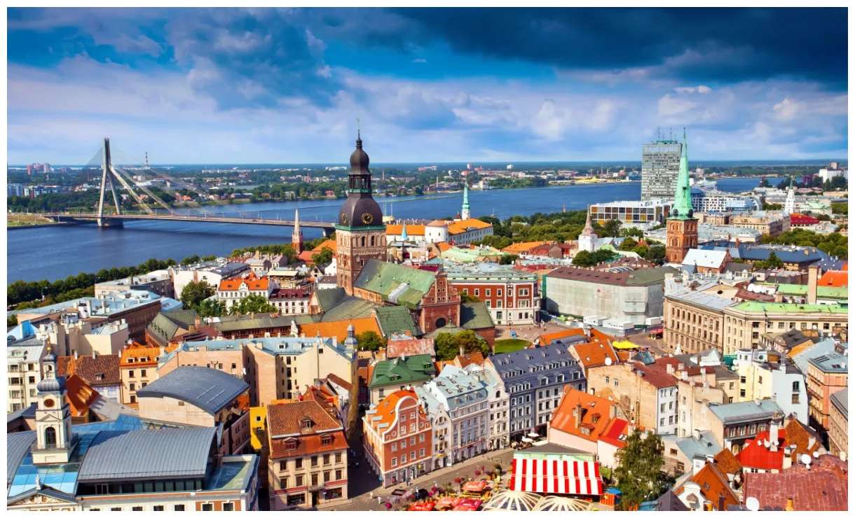 Urged not to increase expenditure as economy grows emerging europe