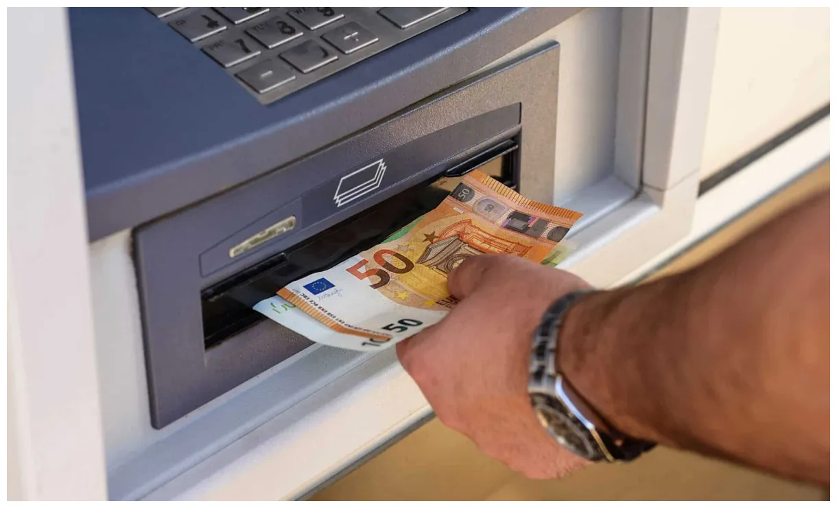 Virements bancaires : le montant à partir duquel la banque exige un