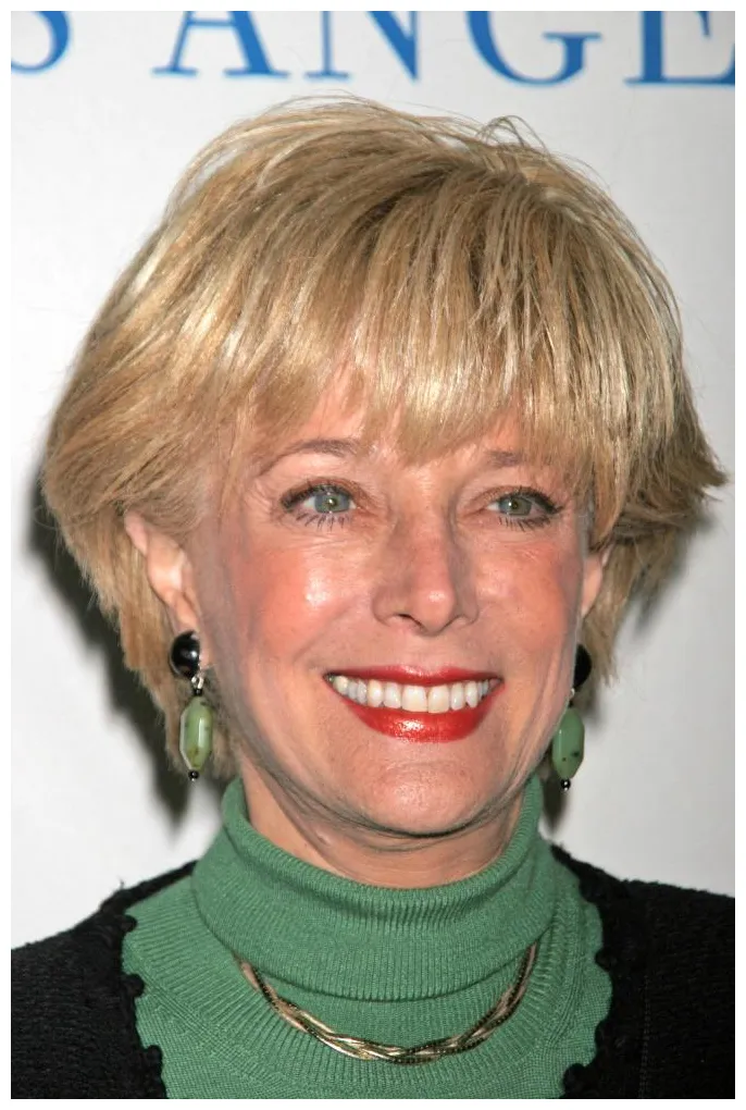 Lesley Stahl - Journalist