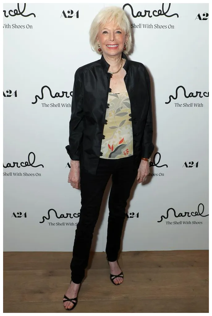 Lesley Stahl - Journalist