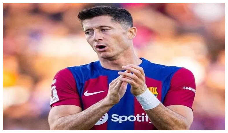 ليفاندوفسكي يكشف موعد اعتزاله.. ويحسم مستقبله مع برشلونة