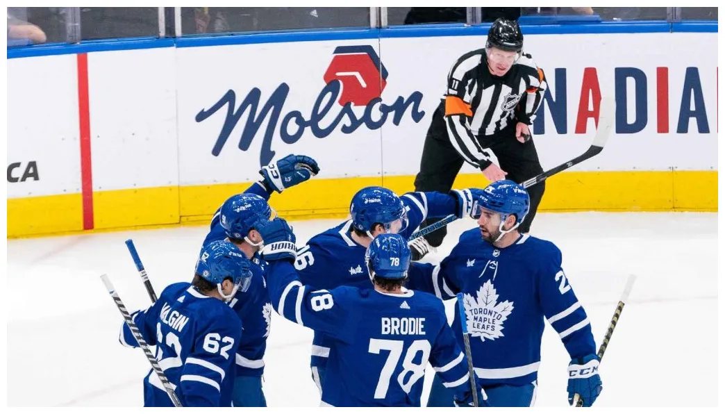 Lightning Hockey Vs Maple Leafs at Robert Hubbard blog