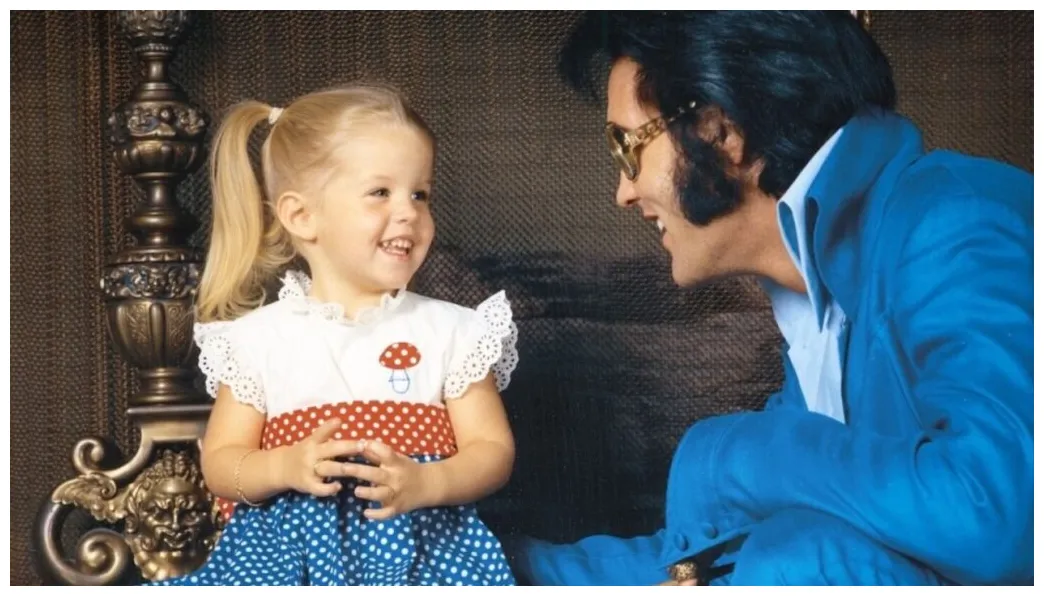 Desde aquí a lo desconocido. y riley keough. culturaca