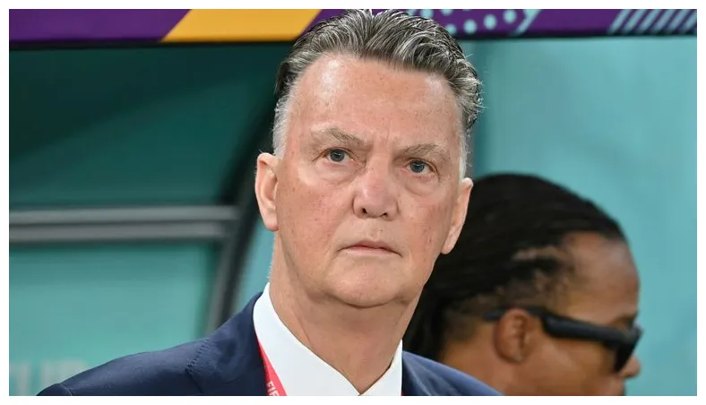 Lionel messi slams for 'long balls' as argentina beat