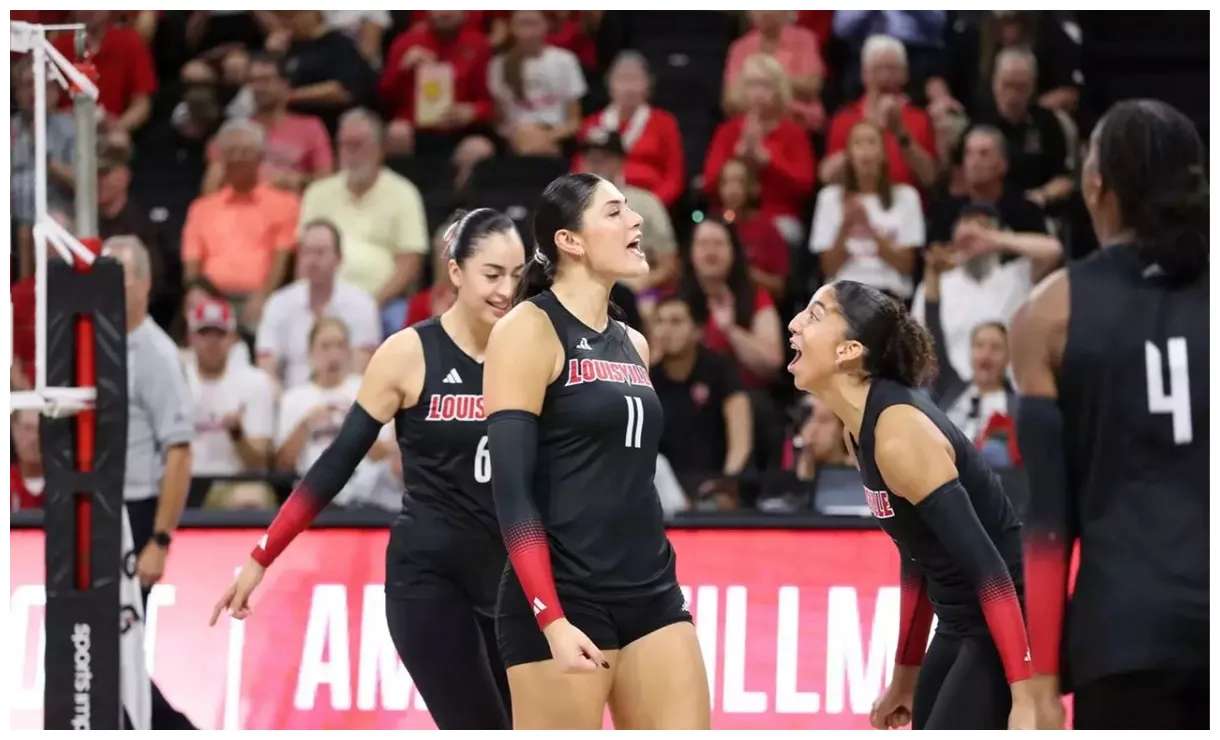 No. 4 Louisville volleyball sweeps No. 19 Georgia Tech