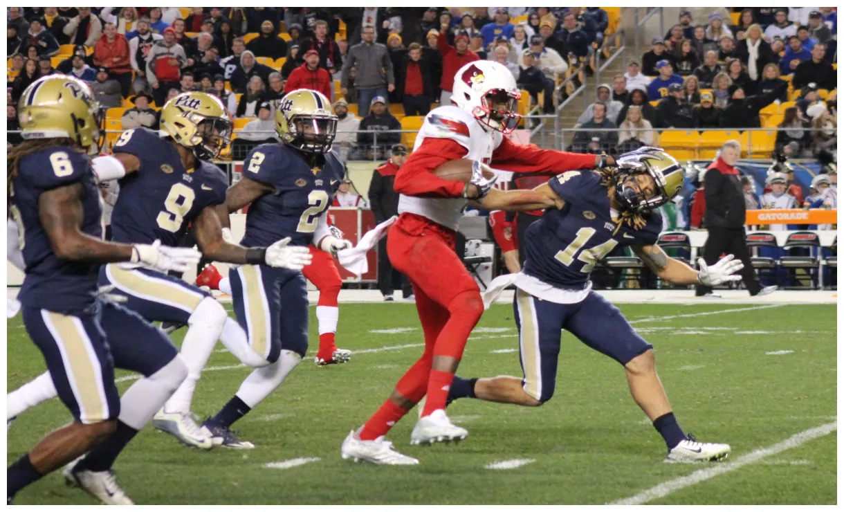 STAT COMPARISON: Louisville vs. Texas A&M – The Crunch Zone