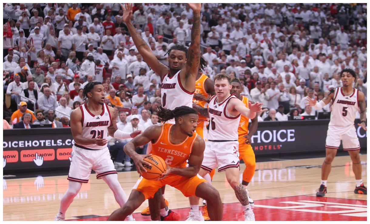 Louisville basketball outmatched against no. 12 tennessee • the
