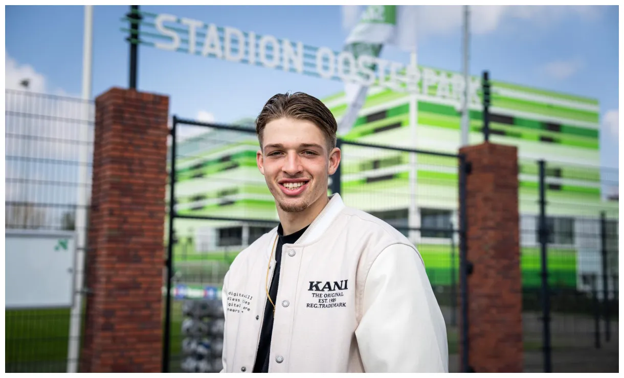 Waarom heeft van fc groningen een tattoo van zichzelf