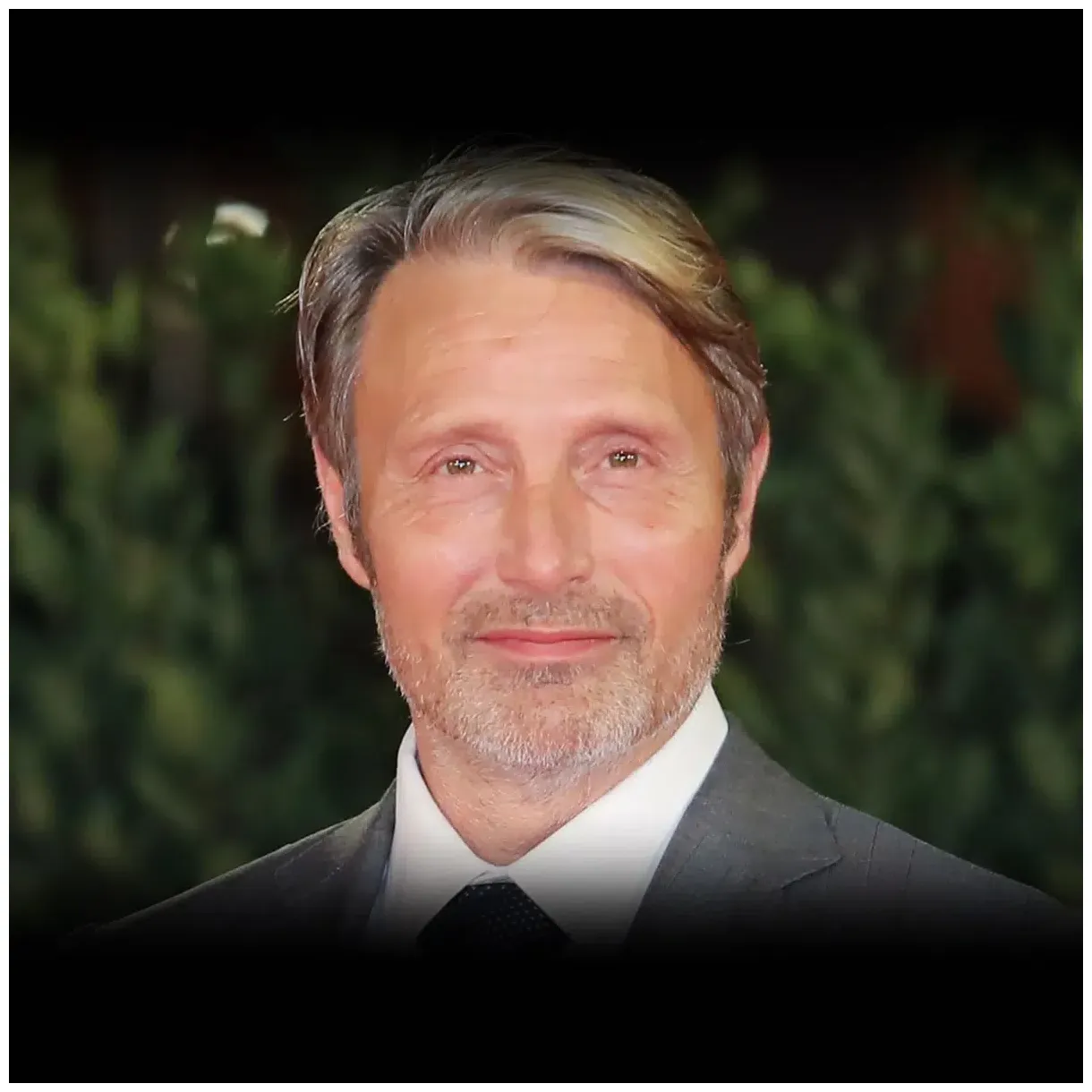 Age, bio, birt ay, family, net worth national today