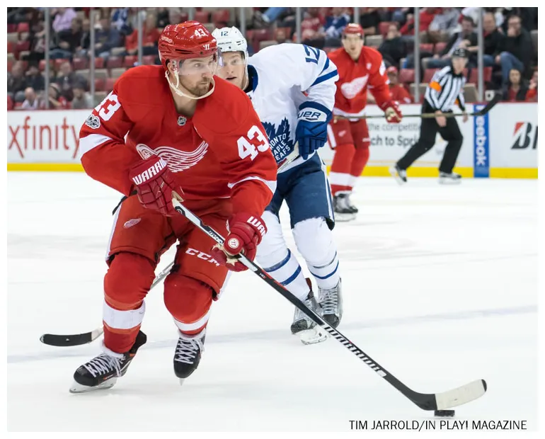 Red wings vs maple leafs game pix jan 25 in play! magazine