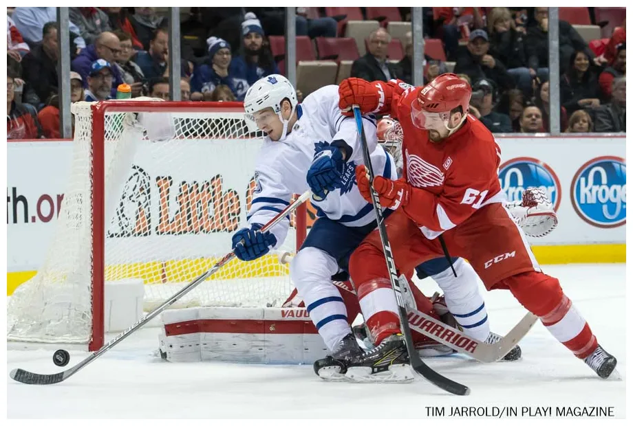 Red wings vs maple leafs game pix jan 25 in play! magazine