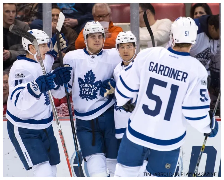 Red wings vs maple leafs game pix jan 25 in play! magazine