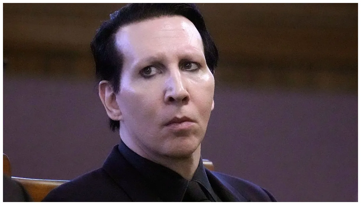 Star muss an ex-freundin zahlen lässt verleumdungsklage