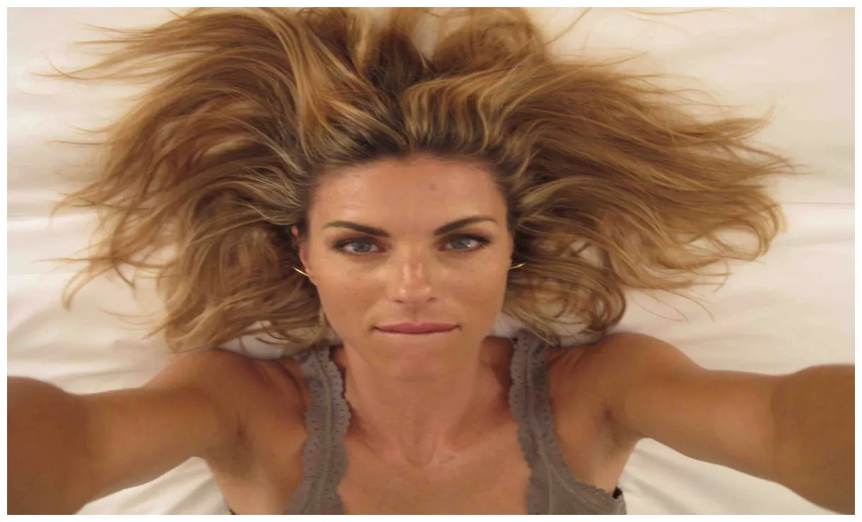 Martina Colombari. Da una parte all’altra della fotografia | Artribune