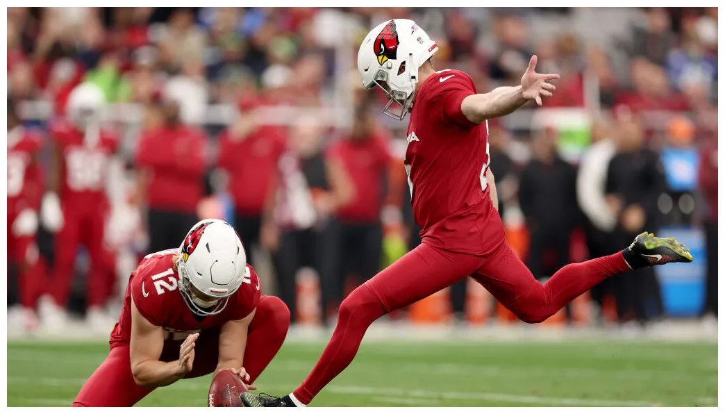 Kicker joins bills for 20th nfl season