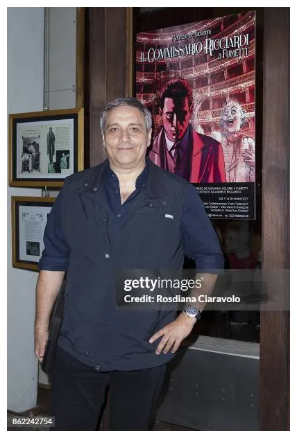 Meets the audience in milan s and premium