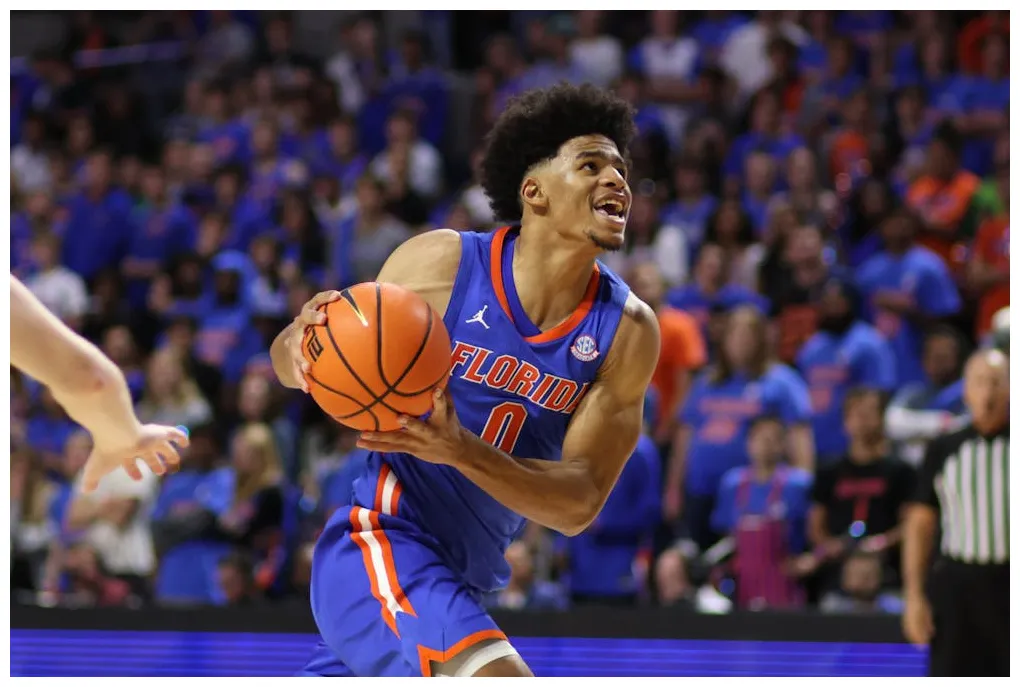 Florida vs Merrimack (Tuesday, 7 pm) - Florida Gators