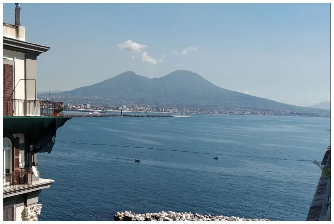 Meteo Napoli 9 gennaio, sole e temperature sopra la media