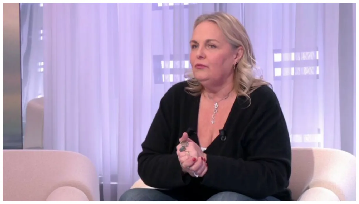 "j'ai pris des bons coups dans la gueule" valérie damidot se confie