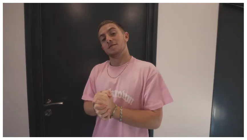 Taille & Âge lacélébrité