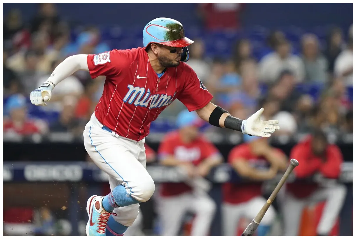 Agrees to two-year contract extension with dodgers los