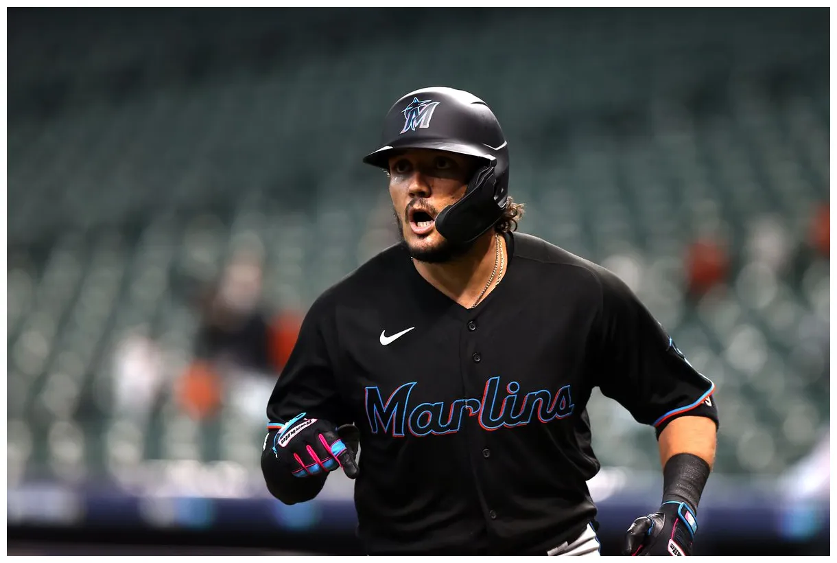 5 fun facts/memories from ’ tenure in miami fish stripes