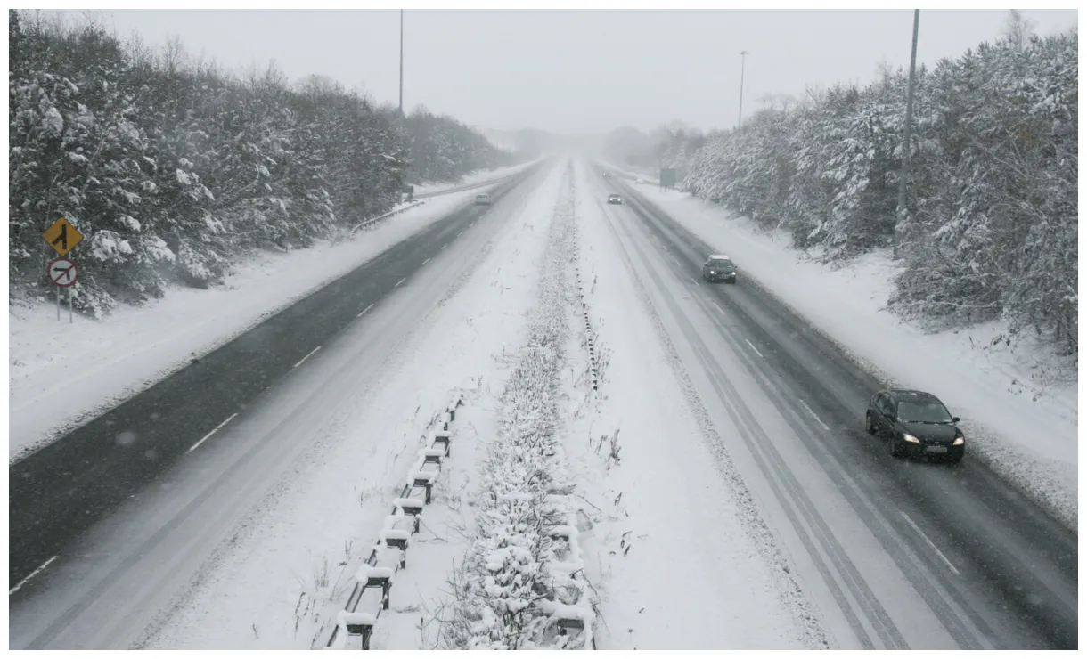 Three status yellow snow-ice warnings issued as sub-zero temperatures