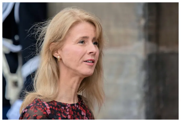 54 wil premier worden "desnoods via de bbb"