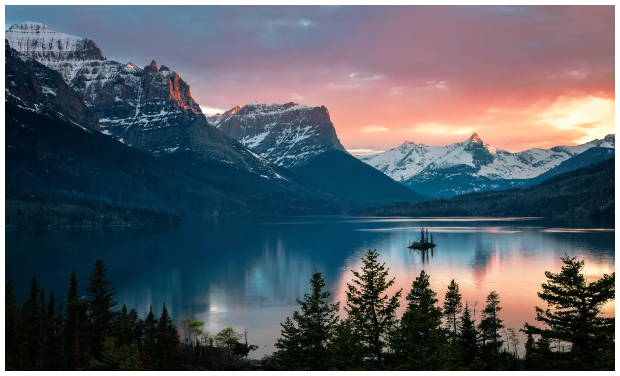 Sunset over St Marys Lake in Glacier National Park, Montana [OC