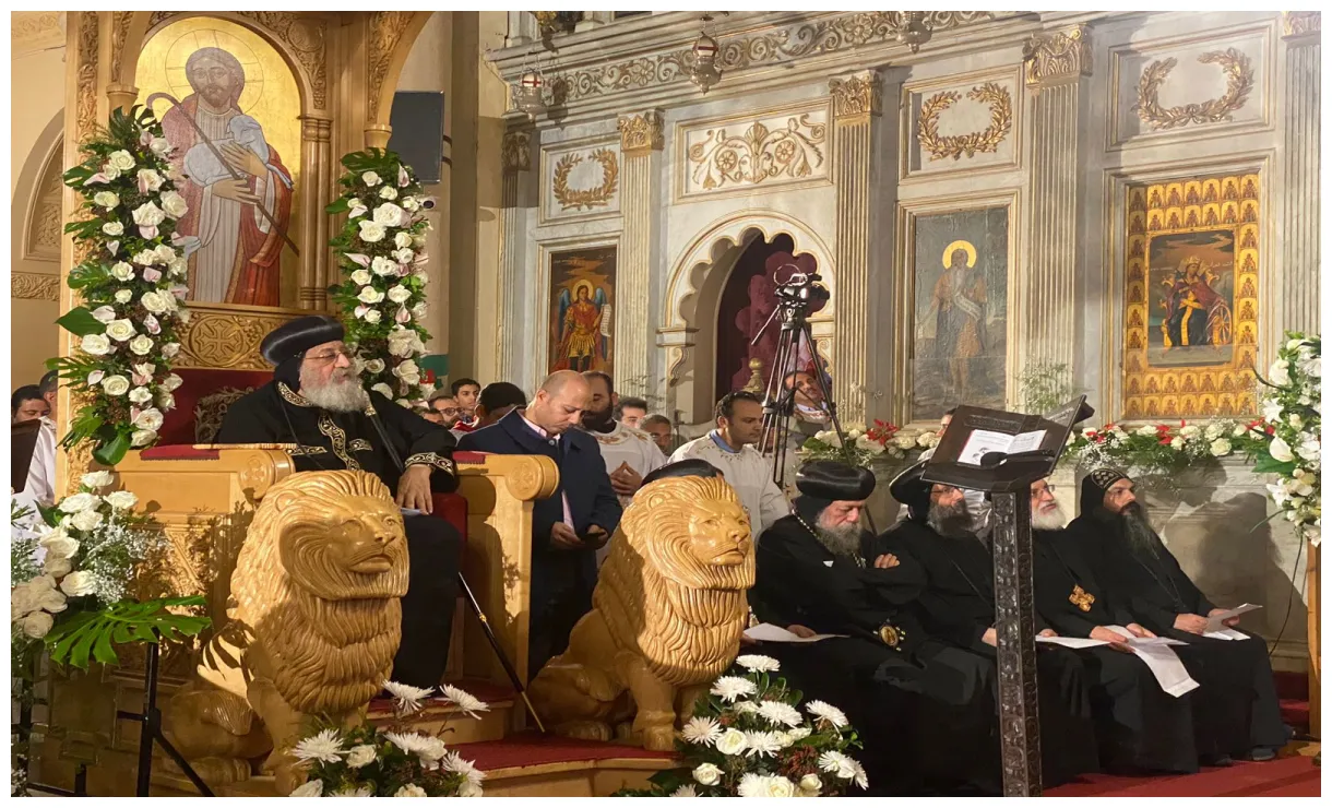 البابا تواضروس يصلى تسبحة كيهك بالكنيسة المرقسية