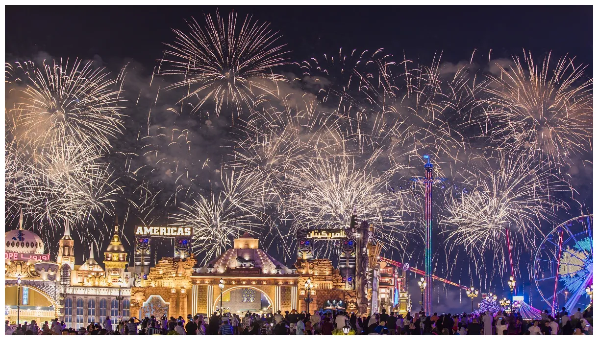 الاحتفال برأس السنة الميلادية وحكمه في الإسلام.. الإفتاء توضح الموجز