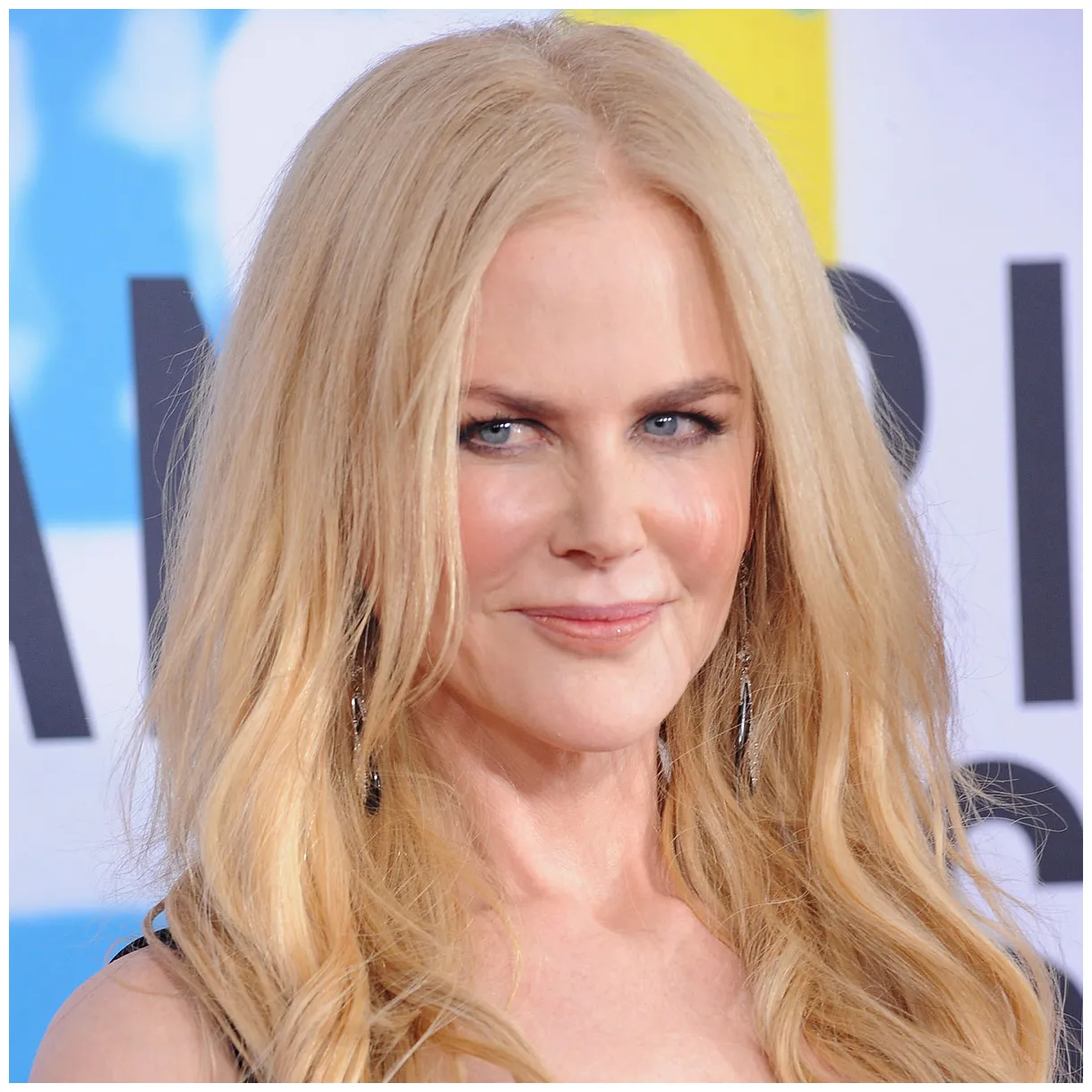 Nicole Kidman Goes Full Glam On Red Carpet And Shocks Fans With Her