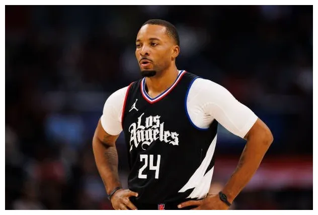 ’s contract breakdown, salary cap details, bonuses, terms