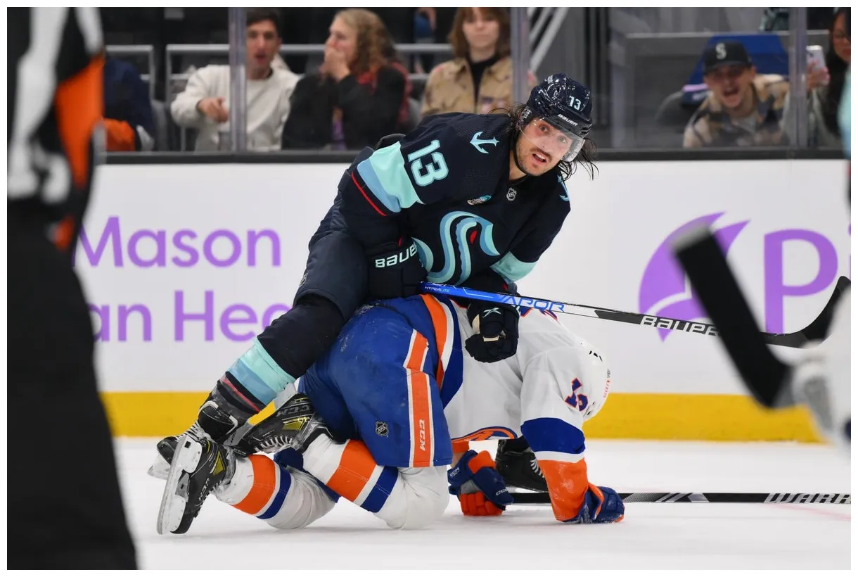 Oilers vs. Lightning Player Props | Brandon Hagel | Saturday | BestOdds