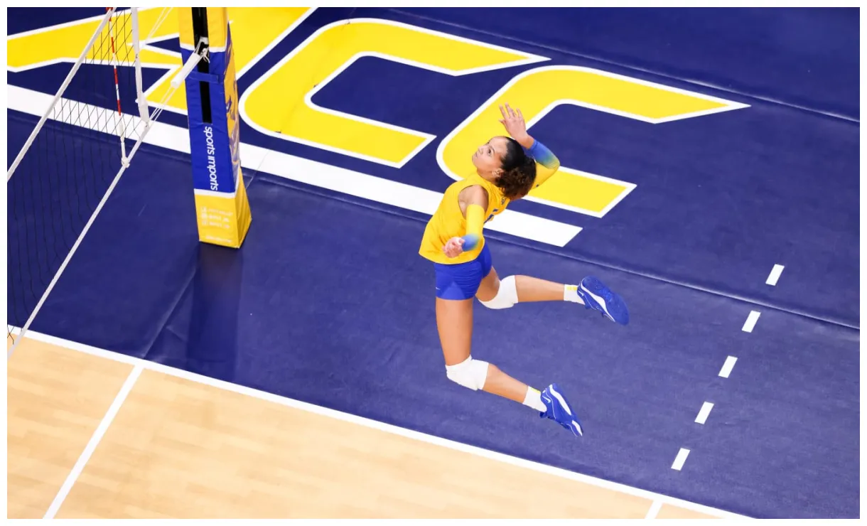 Sets new pitt panthers volleyball record