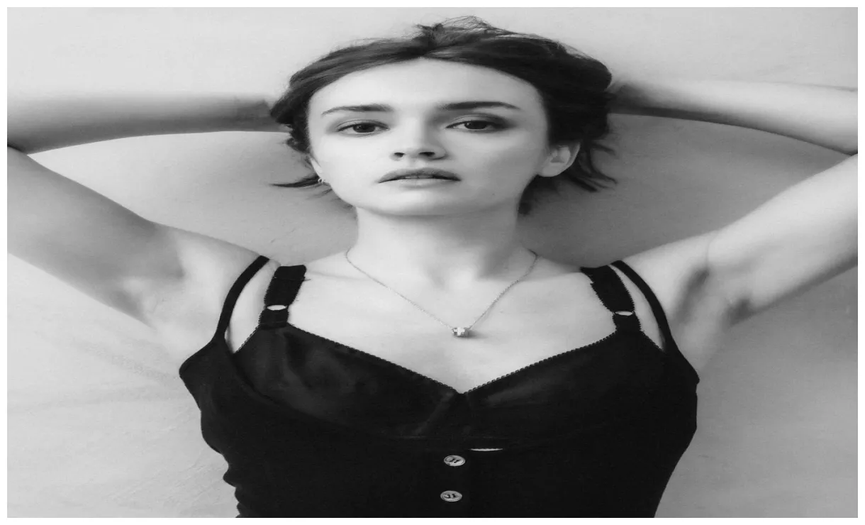 2024 's closet 👑 @livkatecooke