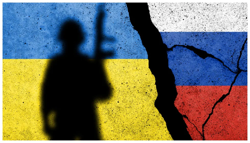 6 maanden oorlog in oekraïne "strijd tussen 2 uitgeputte boksers die