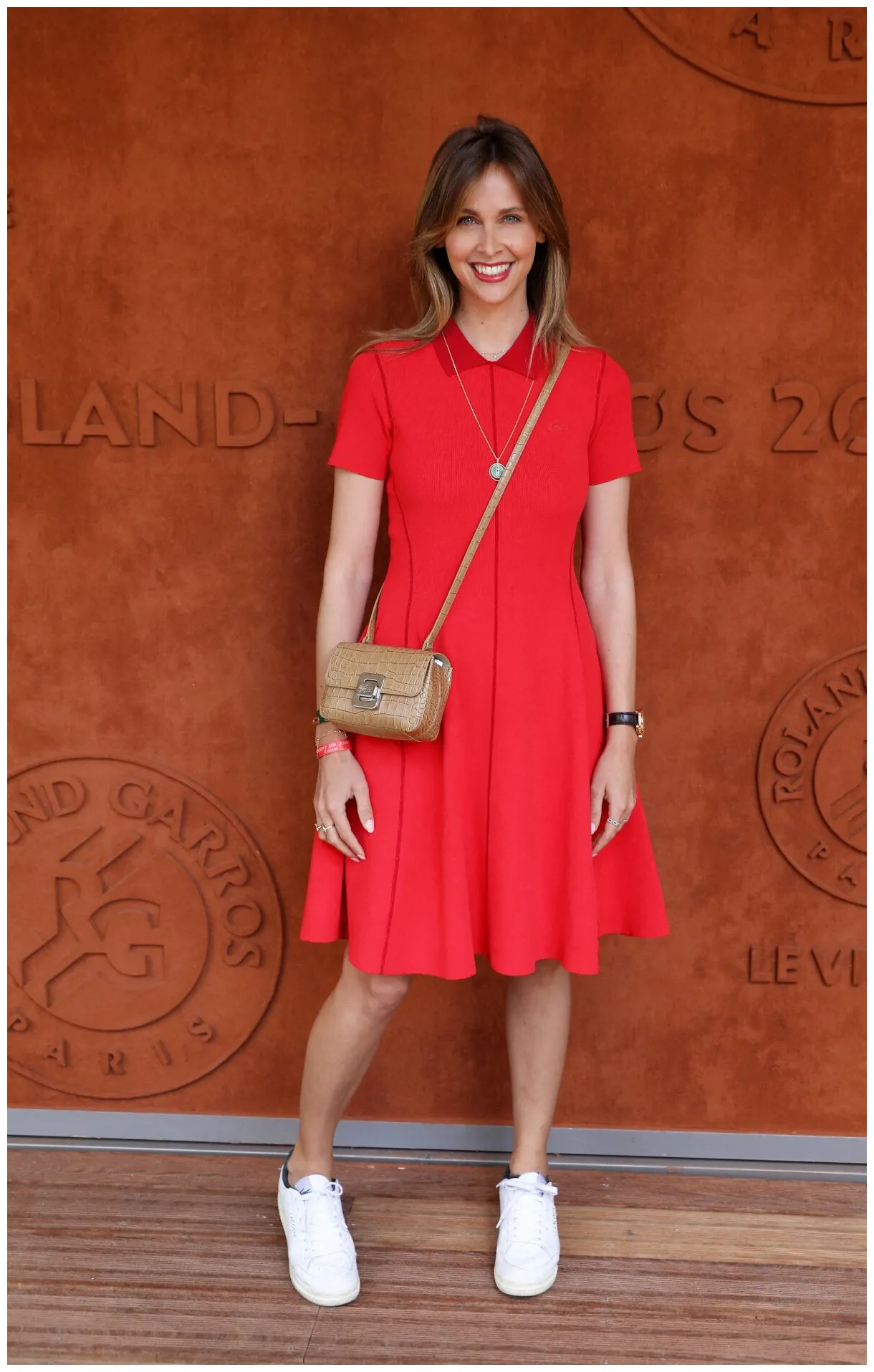 Ophélie meunier personnalités au village jour 11 lors des