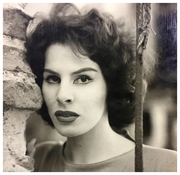 Ornella Vanoni: la storia della celebre cantante | Donne Magazine