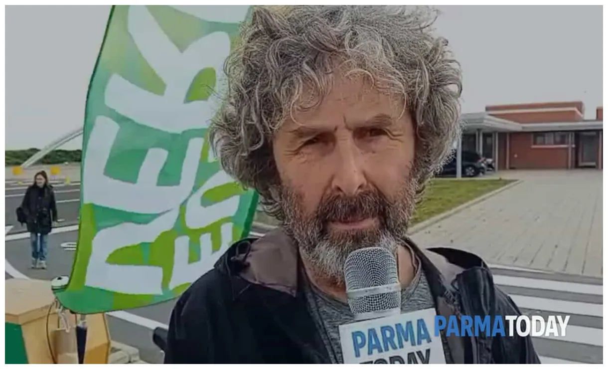 Enrico "vergogna per lo spreco di soldi e territorio, la vera