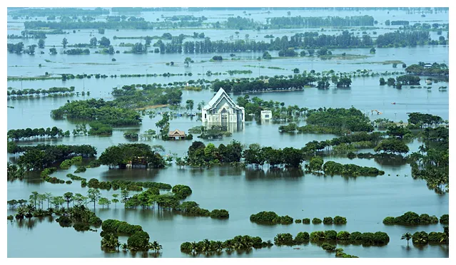 Moessonregens en overstromingen teisteren thailand reizen naar thailand