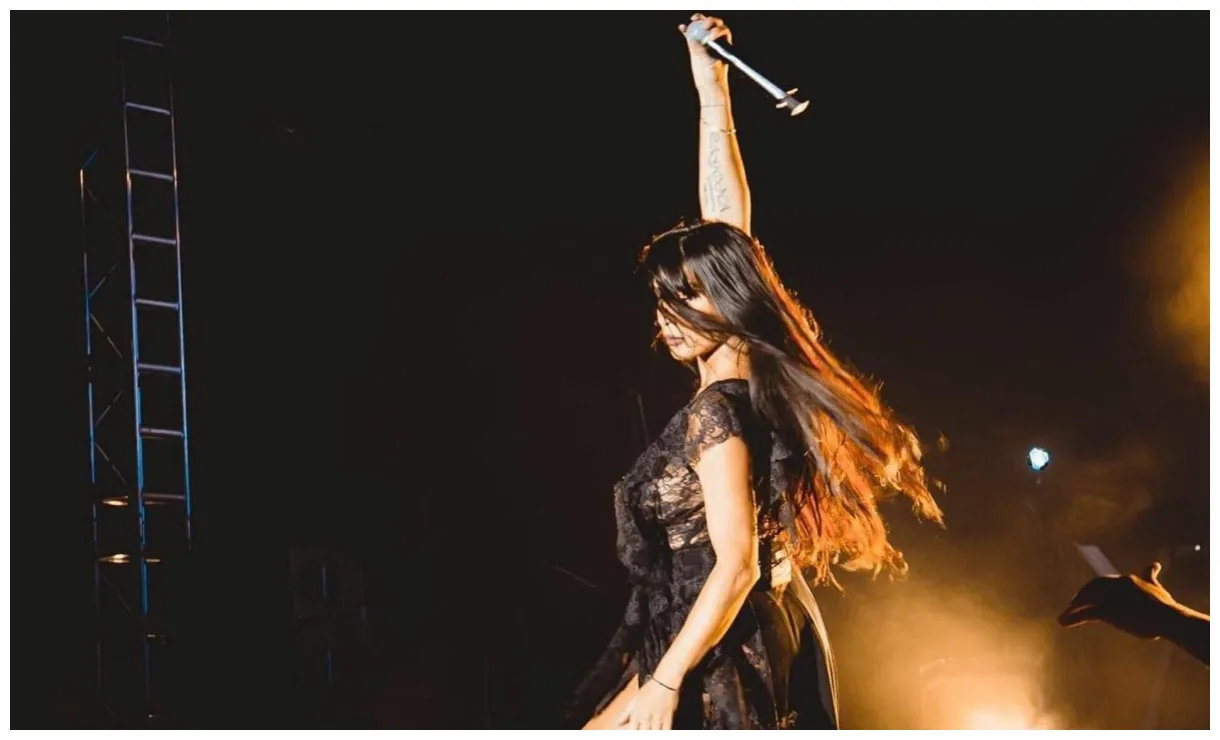 Tours australia live in september neos kosmos