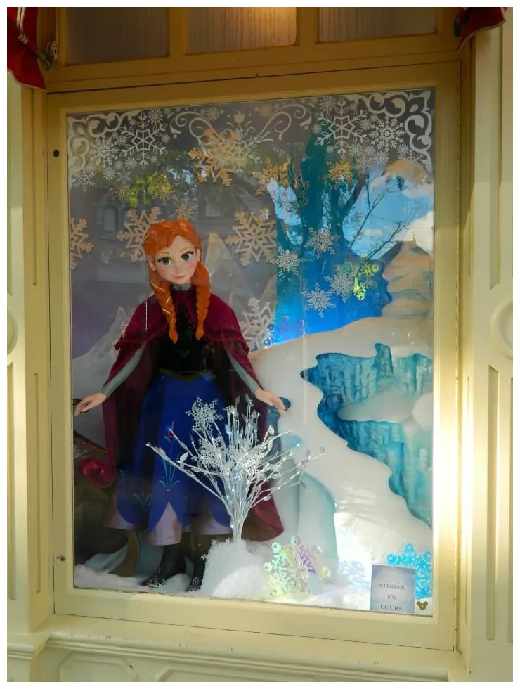 Frozen showcase at disneyland paris frozen 36072362 fanpop