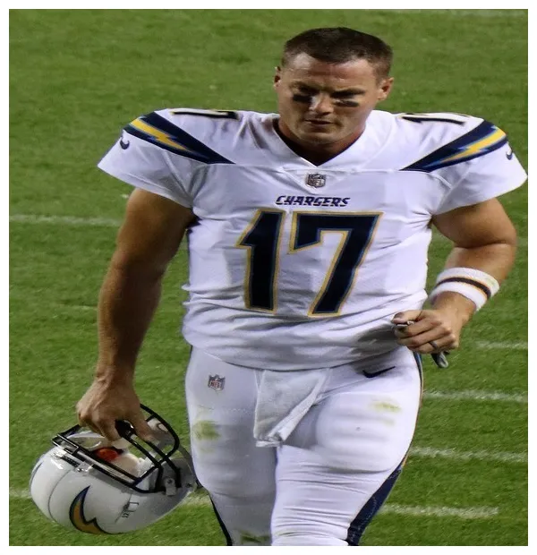 Bio, age, net worth, instagram and more celebrity sphere