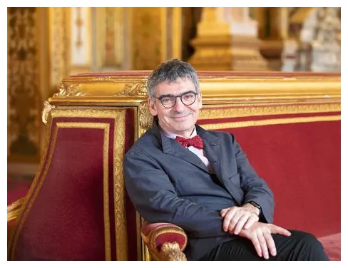 Pierre ouzoulias, entre indiana jones et proudhon